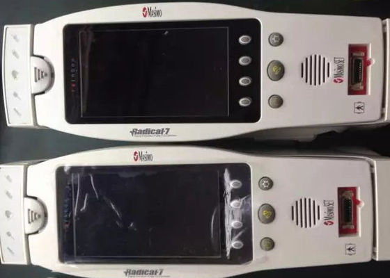 Masimo Radical 7 sử dụng máy đo nhịp tim cho chăm sóc tại nhà bệnh viện