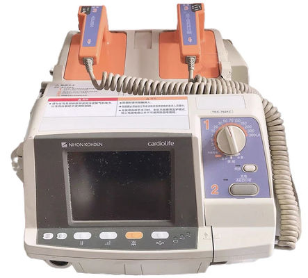 NIHON KOHDEN dịch vụ và sửa chữa máy chống rung TEC-7621C với pin tay cầm
