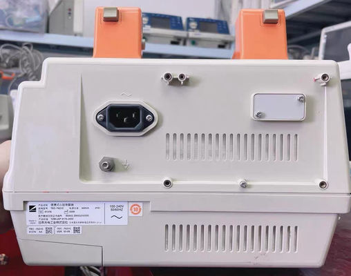 NIHON KOHDEN dịch vụ và sửa chữa máy chống rung TEC-7621C với pin tay cầm